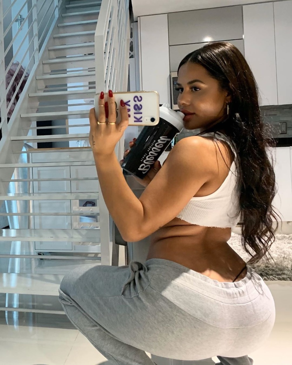Pakistani Escorts Dubai Elaine