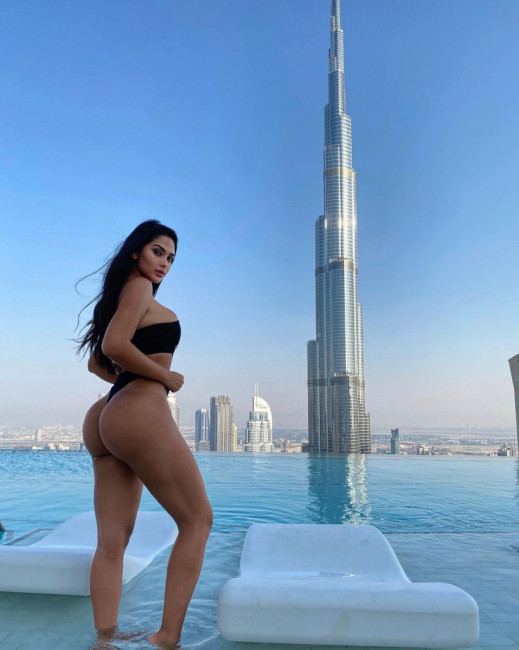 Independent Escort Dubai Flora